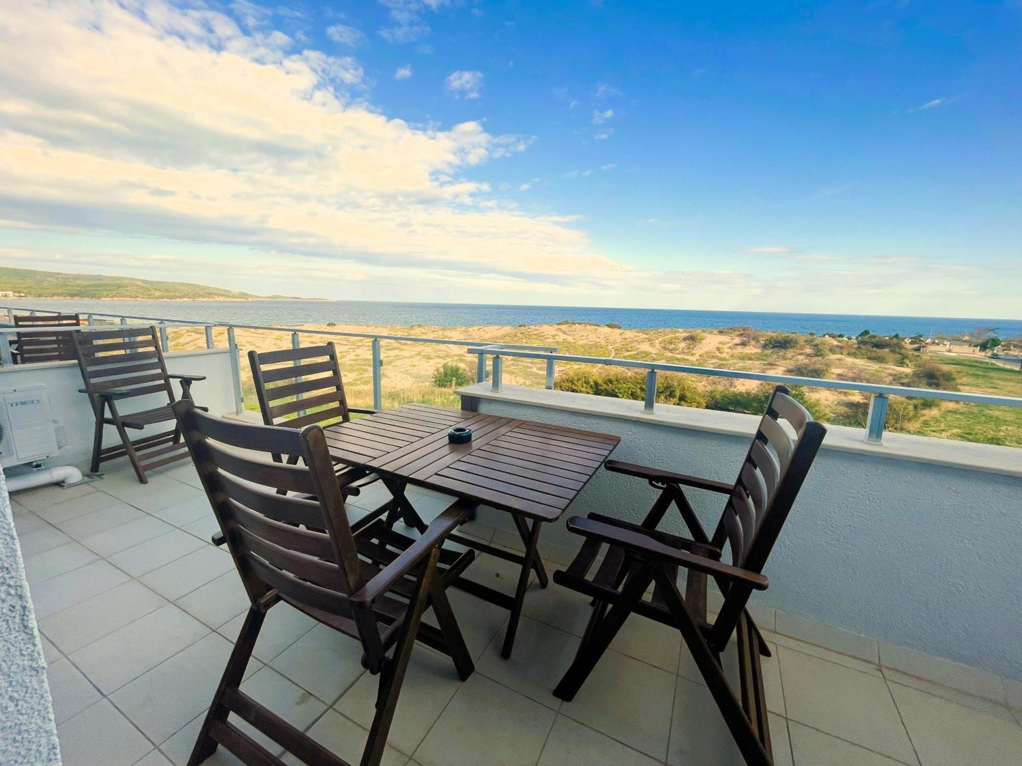 Apart-Hotel Panorama Sea Lux Primorsko Dış mekan fotoğraf