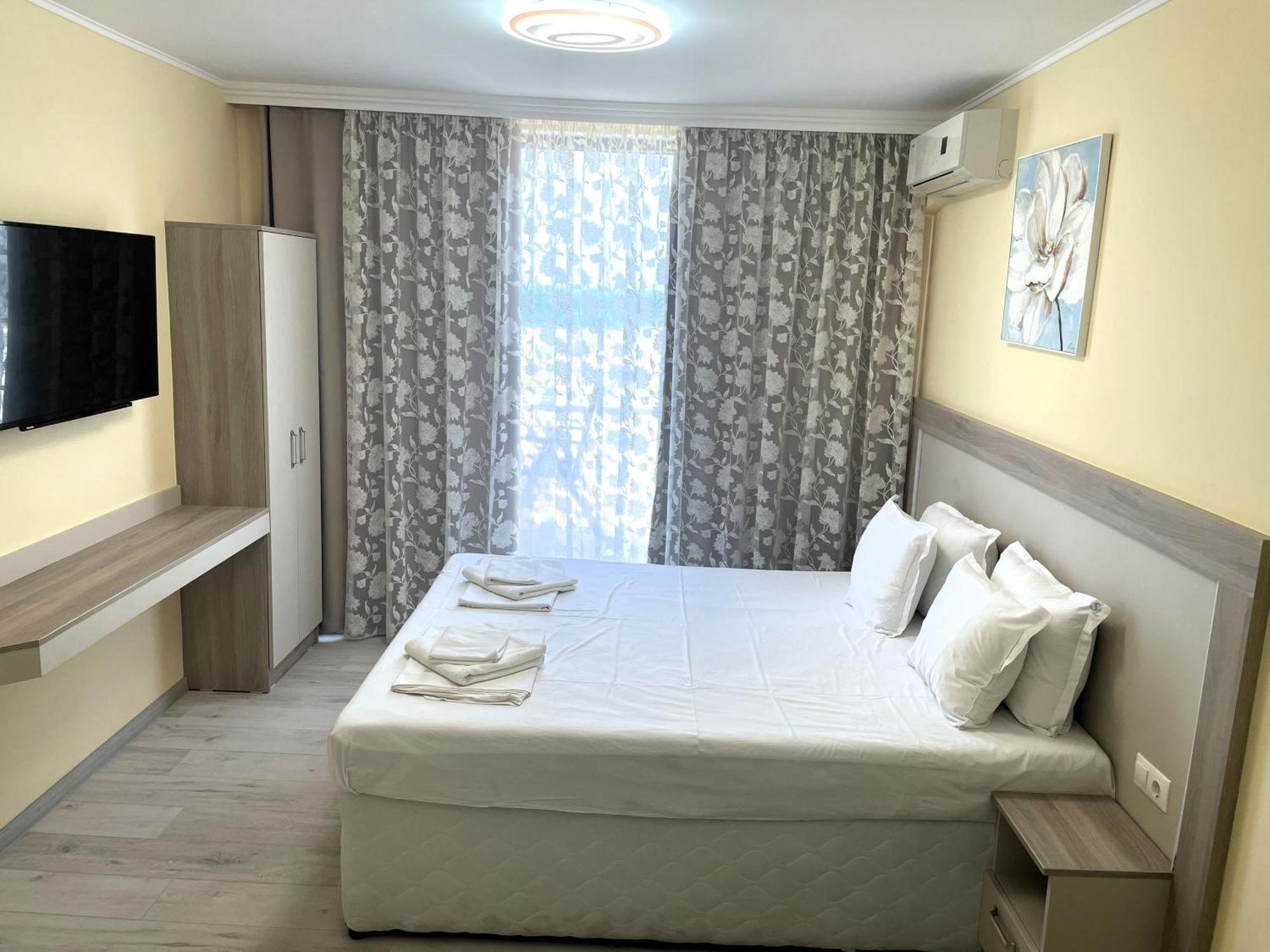 Apart-Hotel Panorama Sea Lux Primorsko Dış mekan fotoğraf
