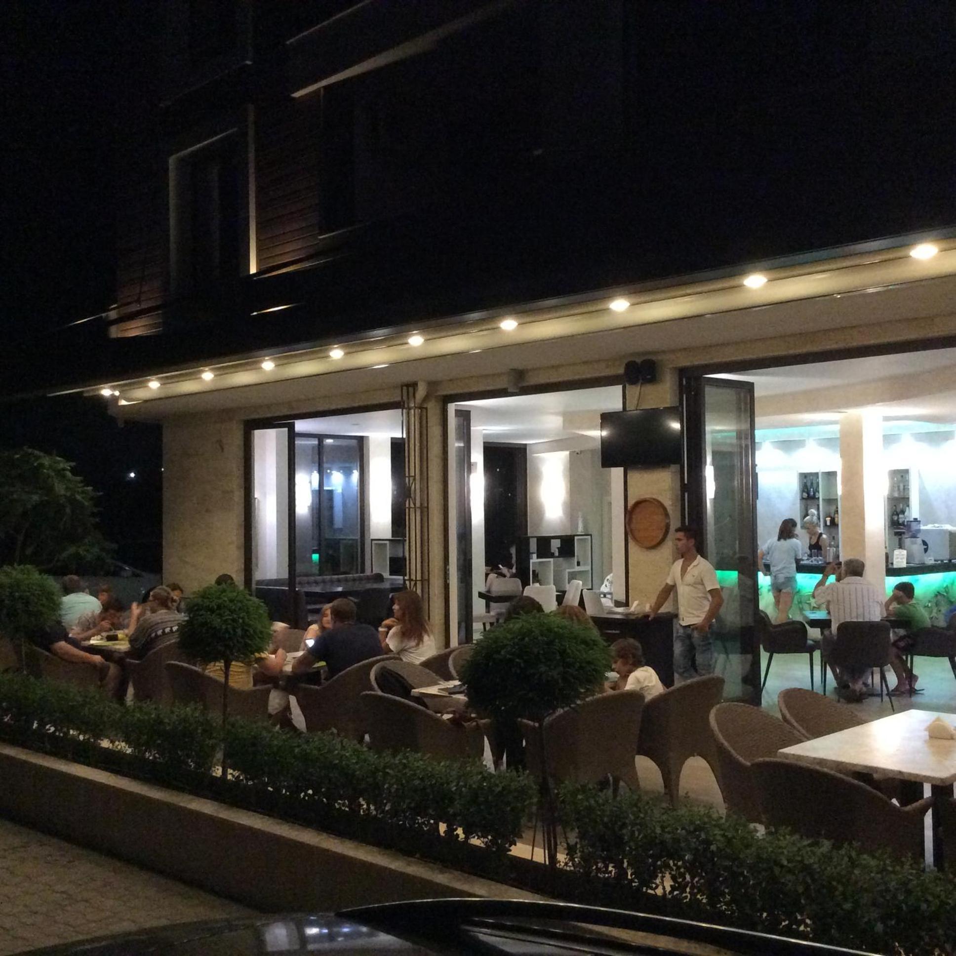 Apart-Hotel Panorama Sea Lux Primorsko Dış mekan fotoğraf